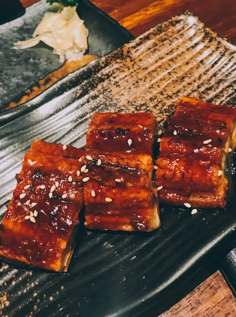Recipe for unagi sushi eel sashimi
